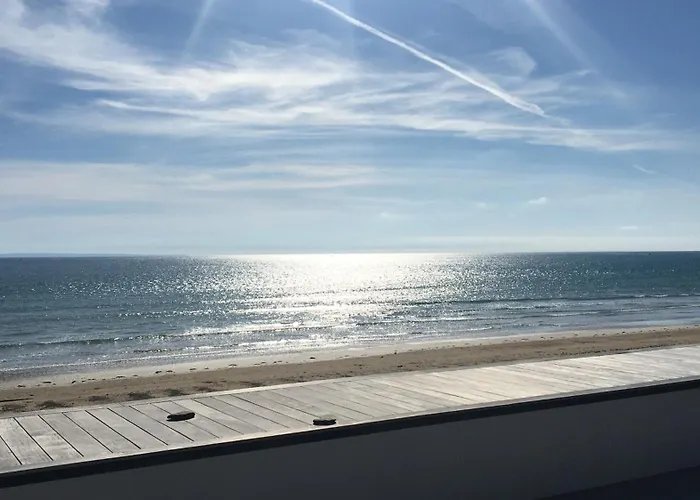 Le Bain Des Dames * Barneville-Carteret